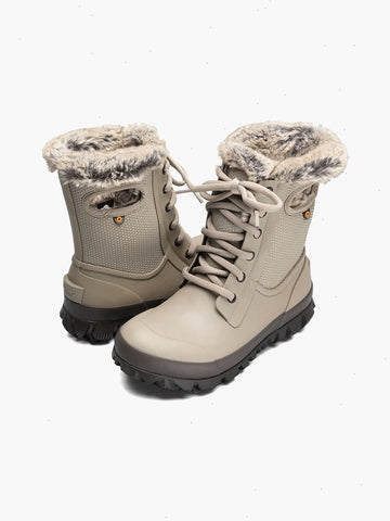 Arcata DotsWomen's Winter Boots