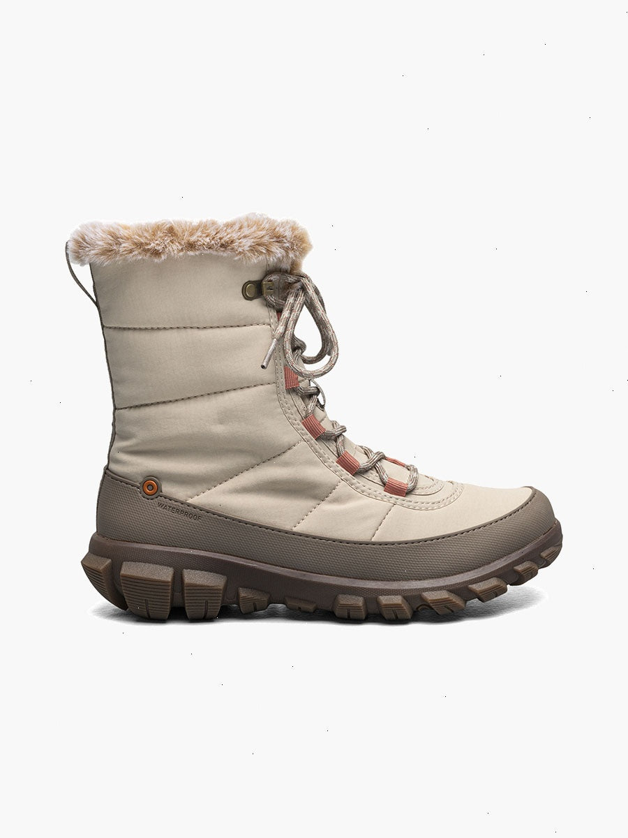 Cedar Quilt LaceWomen's Waterproof Boots